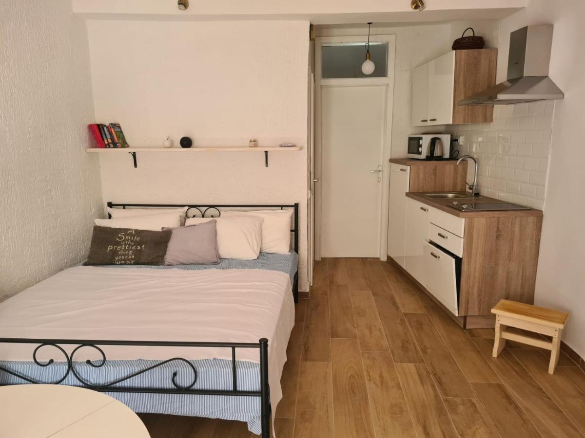 Studio Apartman Lidija 希贝尼克 外观 照片